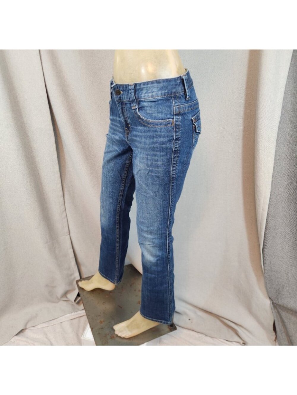 Calvin Klein Lean Boot Cut Med Wash Denim Blue Jeans Size 6 MEDIUM 28 W x 29 I - Picture 4 of 8